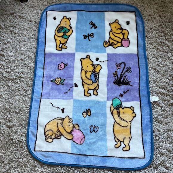 Vintage Disney Winnie the Pooh Fleece Baby Blanket Classic Squares Honey Pot EUC - Picture 1 of 11